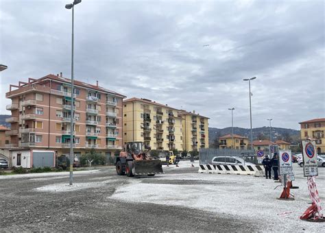 Iniziati A Chiavari Gli Interventi Di Manutenzione Dell Area Parcheggio