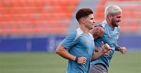 Atlético De Madrid El primer entrenamiento de Julián Álvarez con sus