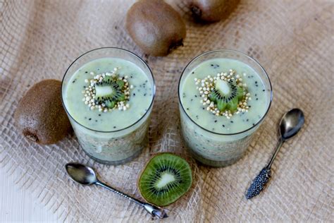 Kiwi mousse with quinoa ⋆ MeCooks Blog