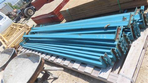 25 Pallet Racking Cross Beams 12' Long - McSherry Auction Service Ltd.