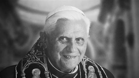 Bischof Oster Zum Tod Von Papst Em Benedikt XVI YouTube