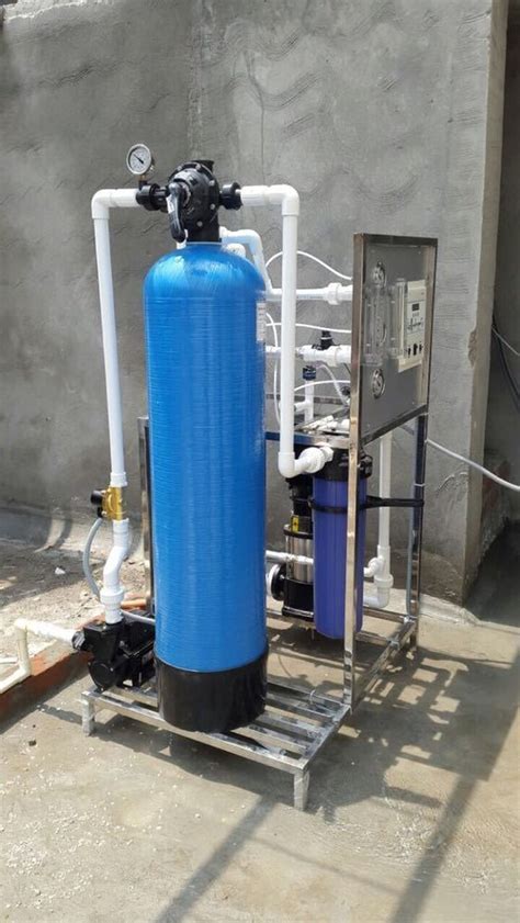 FRP Automatic Industrial Commercial 250 LPH RO Plant Installation