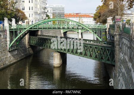 Sterreich Stadt Wien Zollamtssteg Br Cke Und Der U Bahn U Bahn Auf