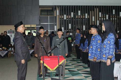 Pj Bupati Inhil Ambil Sumpah Janji Cpns Menjadi Pns P K Serta Serahkan