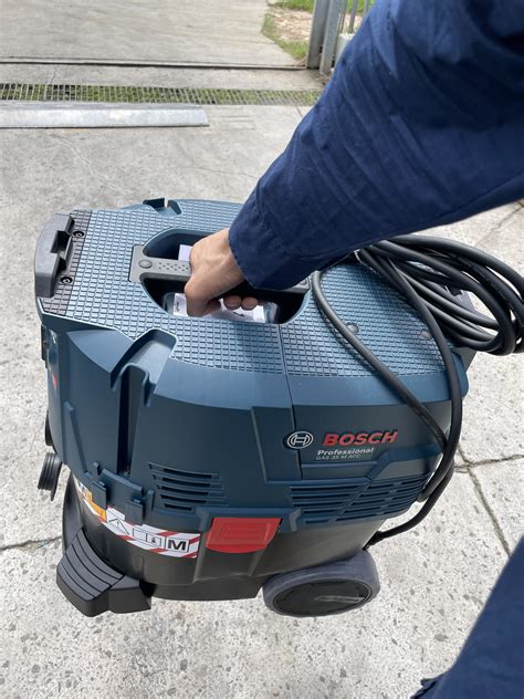 Bosch W L M Class Wet Dry Vacuum Cleaner Industrial Extractor