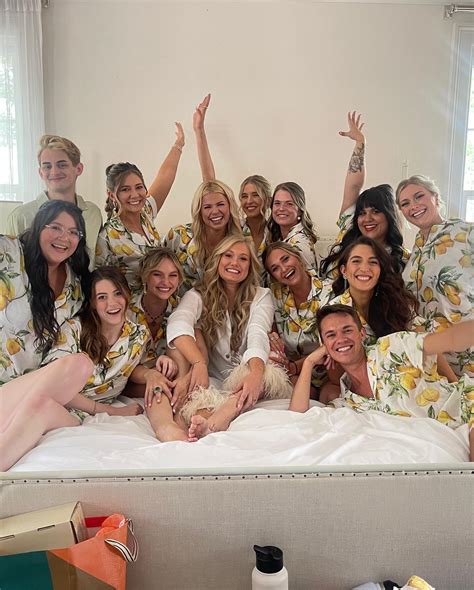 Fiona Cauley | My best bud of 18 years is married now, congratulations