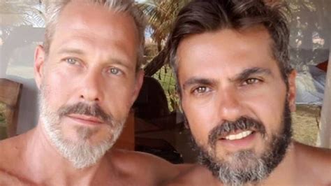 Gal Dos Anos Nico Puig Celebra Anos De Casamento Marido