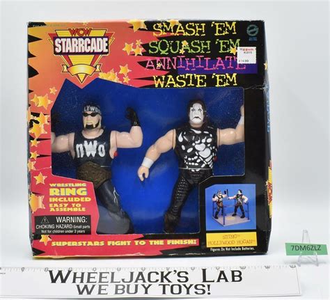 Hulk Hogan Sting Wrestlers W Wrestling Ring NEW MSB 1997 WCW Starrcade