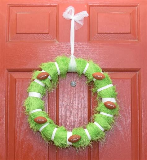 DIY Football Wreath for the Big Game | The TipToe Fairy