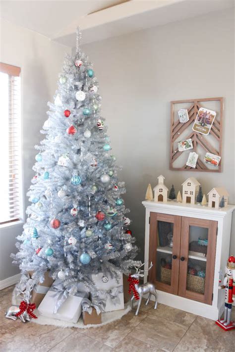 A Mid Century Modern Christmas The Home Depot Holiday Style Challenge