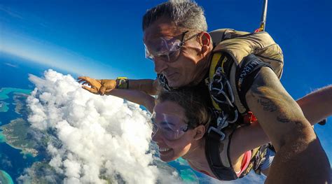 Saut En Parachute à Moorea Linterview De Capucine Tahiti Le Blog