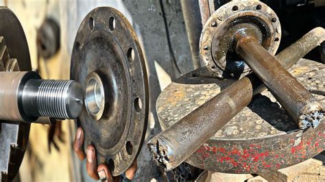 An Thread Method Using For Repairing To Broken Truck Axle Which Is Very