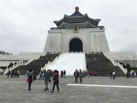 A foodie’s stinky-tofu tutorial in Taiwan - The Washington Post