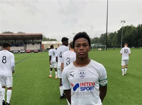 Amiens Sc Football U L Aventure Continue Pour Nathan Talbot