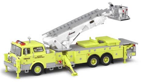 Code 3 Bayonne NJ Mack CF Aerialscope Ladder 1 12510