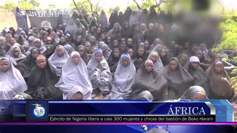 Ejército de Nigeria libera a casi 300 mujeres y chicas del bastión de