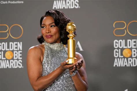 Golden Globes 2023 BLACK PANTHER WAKANDA FOREVER Star Angela Bassett