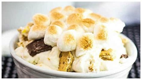 20 Unusual Ways To Eat Marshmallows