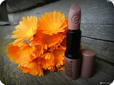 Губная помада Essence Longlasting lipstick nude Очень необычный нюд