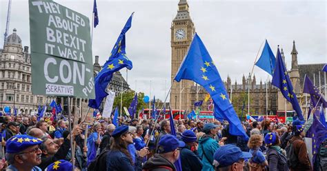 Wielka Brytania miała wstać z kolan ale brexit zaprowadził ją na dno