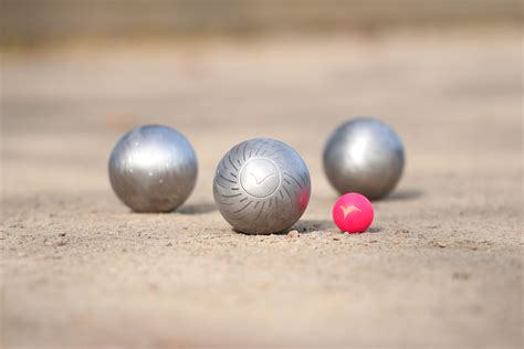 Comment choisir les stries de ses boules de pétanque