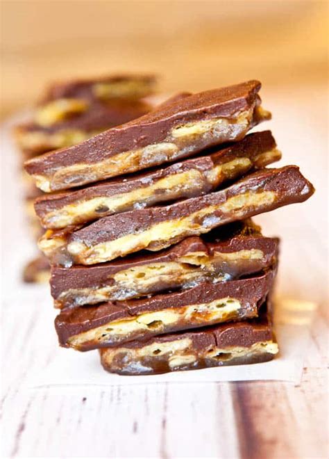 Easy Christmas Crack Recipe Saltine Toffee Averie Cooks