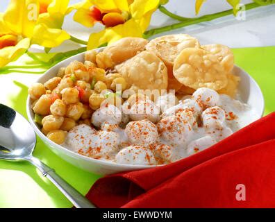 Dahi Barey Chana Chaat With Papdi Stock Photo Alamy