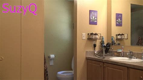 Catch Suzy Getting Out Of The Shower BBW SUZYQ AND HER 44M WONDERS Clips4sale