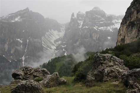 Travelmarx Alta Badia And Val Gardena Eight Hikes In The Dolomites