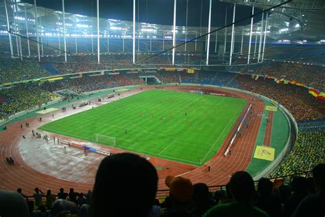 FULL WALLPAPER: 6. Bukit Jalil National Stadium (100,000)