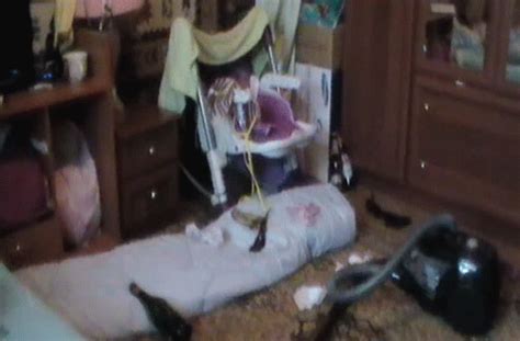 Queen Lusy Naked In FOAM QUEEN UNDER WATERMOV