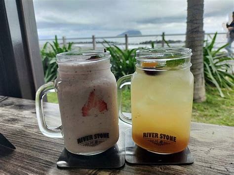 river stone river stone coffee