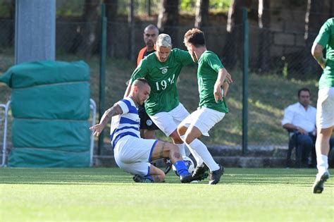 Avellino 15 Goal Nella Prima Uscita Stagionale Contro Gli Amici Di