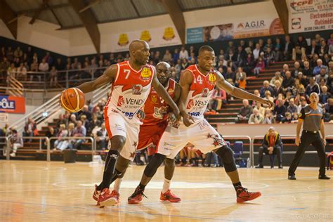 Vcb Tarbes Lourdes Les Photos Vend E Challans Basket