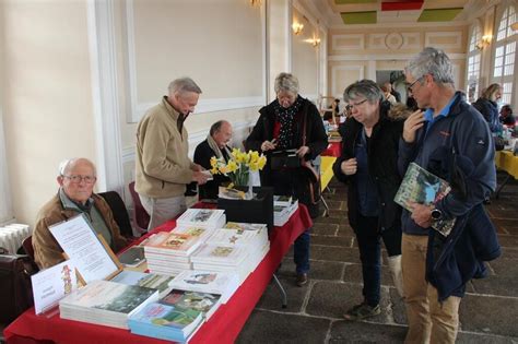 À Torigny le salon Rue du livre fait la part belle aux auteurs locaux