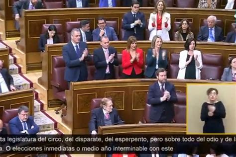 Esta Imagen De Tamames Durante El Discurso De Abascal Da Que Hablar El