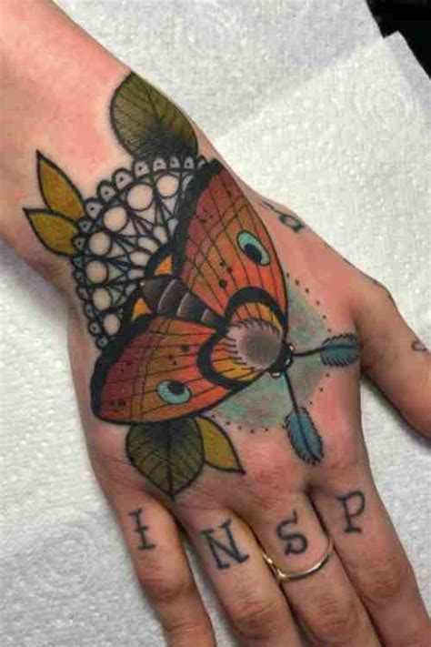 Tattoo Lover’s Favorite - Moth Tattoo Guide (With Examples!) - Tattoo ...