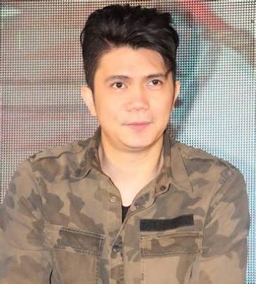 Short hairstyles | Medium Hairstyles | Emo Hairstyles: vhong navarro ...