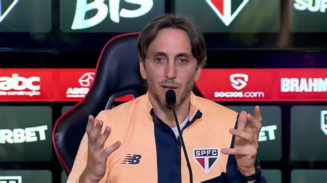 Vídeo Confira a coletiva de apresentação do novo técnico do São Paulo