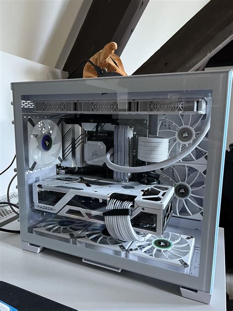 Built A White Themed Hackintosh Workstation Windows Gaming Pc First Build Ever And A Great