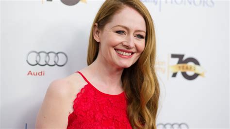 Miranda Otto Aunt Zelda In Netflix Sabrina The Teenage Witch Reboot