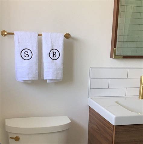 Monogrammed Hand Towel Set Bath Towels Personalized Towels Etsy