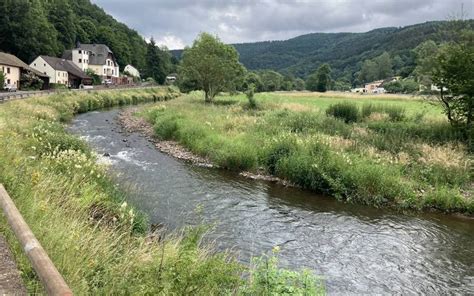 Ahr Der Fluss Der Auch Dem Weingebiet Seinen Namen Gab