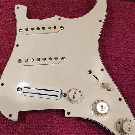 Strat Loaded Pickguard Texas Specials Seymour Duncan Hot Reverb