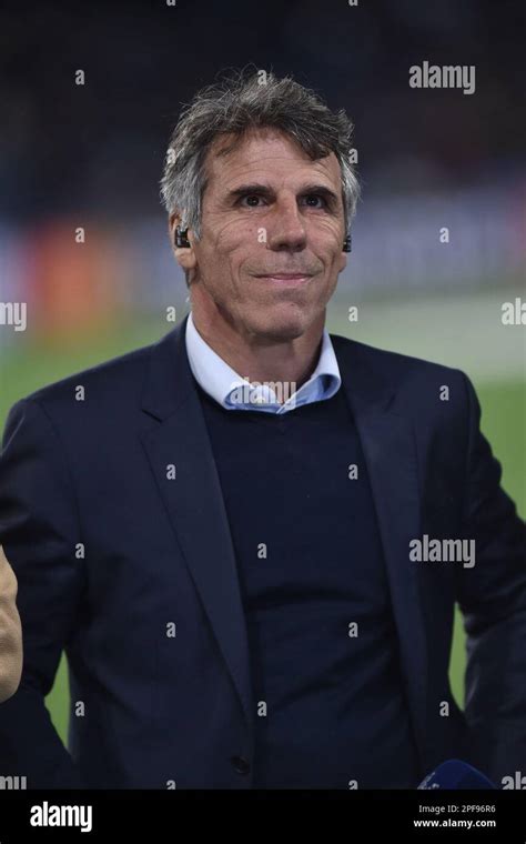 Gianfranco Zola Napoli Hi Res Stock Photography And Images Alamy