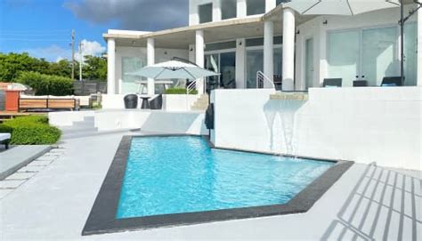 10 Best Pool Party Venues for Rent in Miami, FL | Peerspace