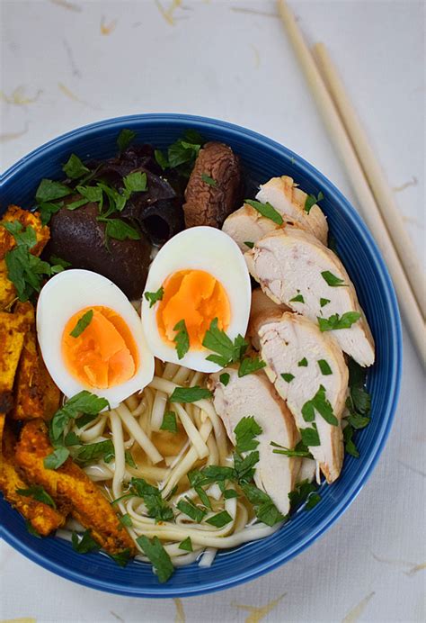 Przepis Na Ramen Z Pieczonym Kurczakiem Tofu I Jajkiem