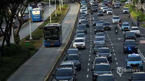 Masa Transisi Di Jakarta Kendaraan Pribadi Bisa Angkut Penumpang Penuh