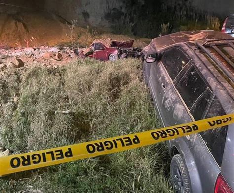 Quito hombre que quedó atrapado en su auto grabó derrumbe en