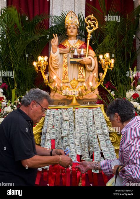 Feast Of San Gennaro Little Italy Manhattan New York Stock Photo Alamy